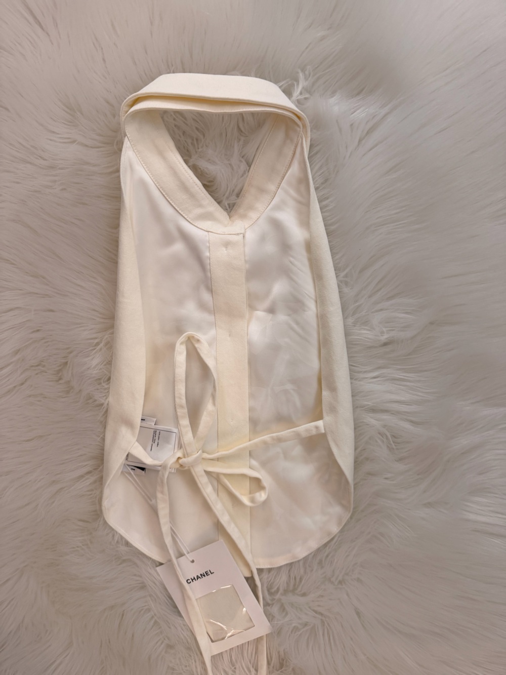 Chanel vest-top 🤍 - Picture 2 of 3